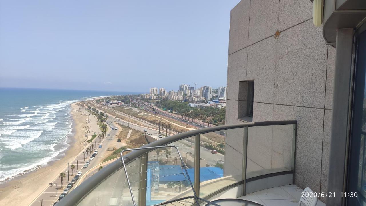 ซีทาวเวอร์ Apartment ไฮฟา ภายนอก รูปภาพ