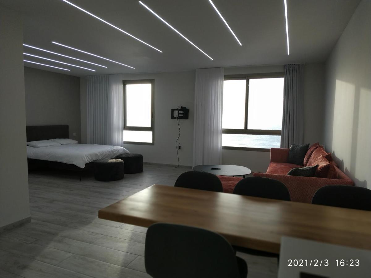 ซีทาวเวอร์ Apartment ไฮฟา ภายนอก รูปภาพ